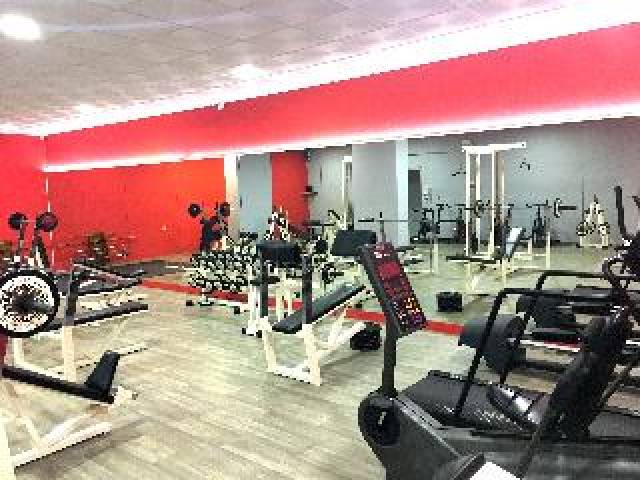 Desportos y Entretenimento