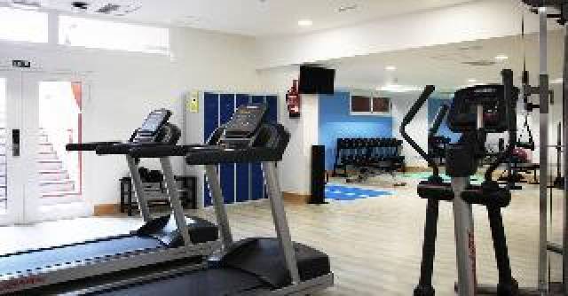 Desportos y Entretenimento