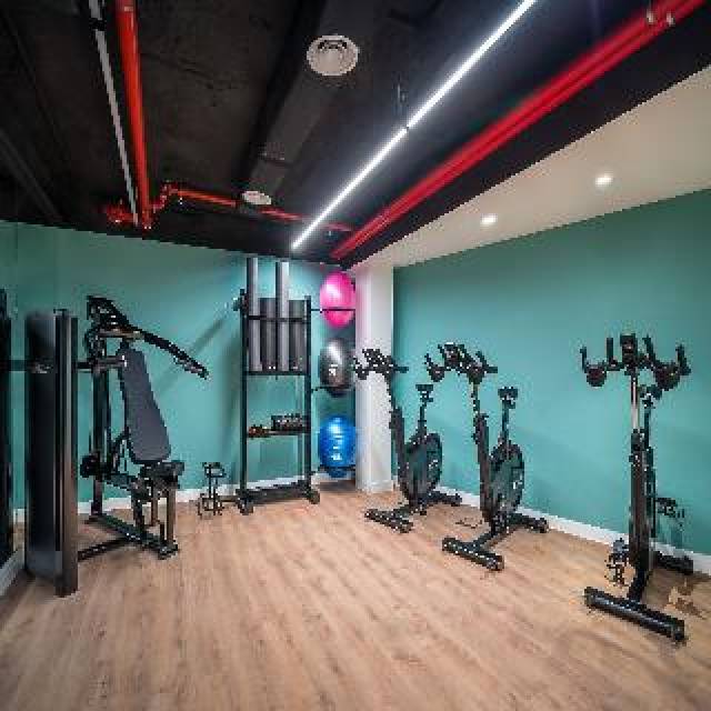 Desportos y Entretenimento