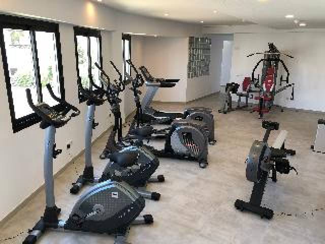 Desportos y Entretenimento