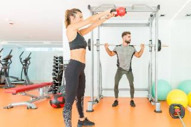 Desportos y Entretenimento