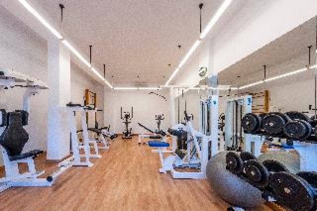 Desportos y Entretenimento