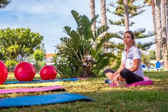 Desportos y Entretenimento
