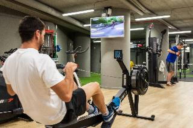 Desportos y Entretenimento