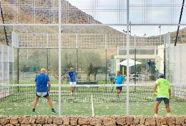 Desportos y Entretenimento