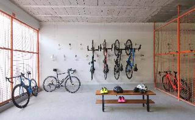 Desportos y Entretenimento