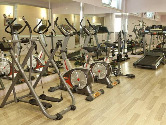 Desportos y Entretenimento