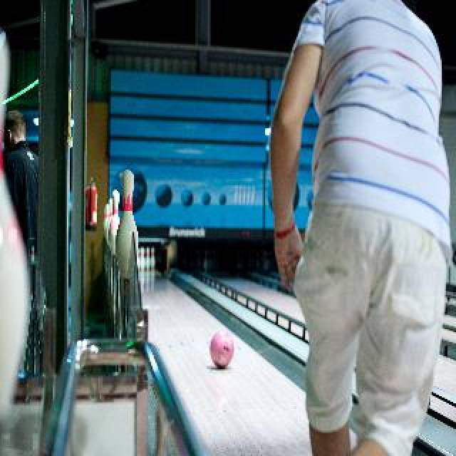 Desportos y Entretenimento
