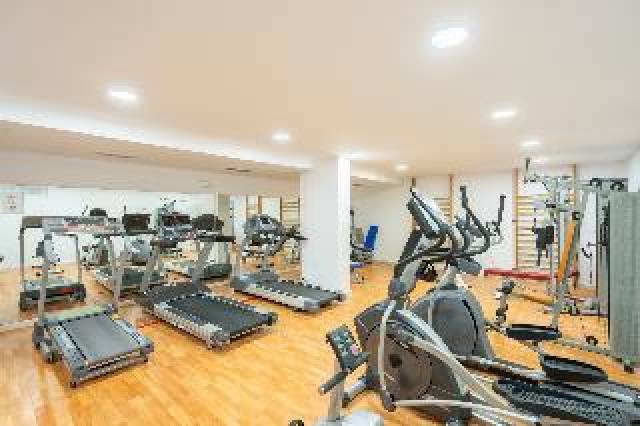 Desportos y Entretenimento