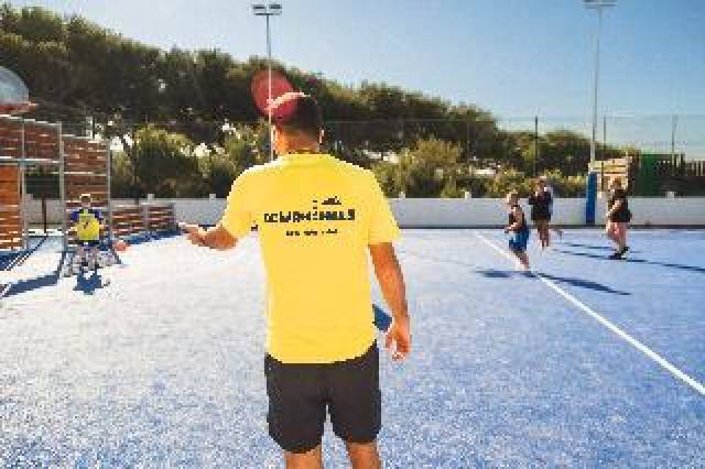 Desportos y Entretenimento