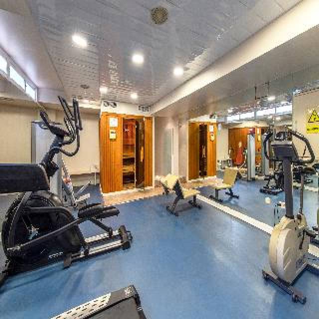 Desportos y Entretenimento