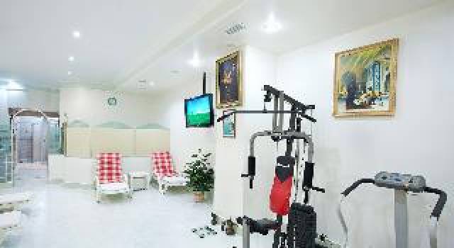 Desportos y Entretenimento