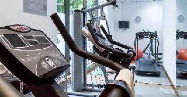 Desportos y Entretenimento