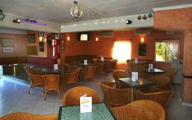 Bar