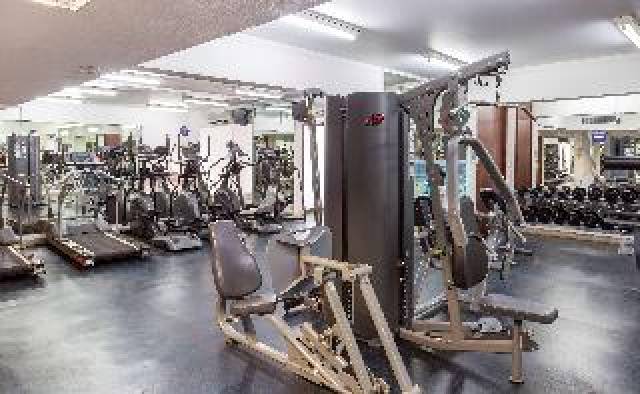 Desportos y Entretenimento