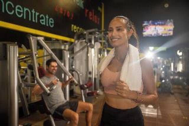 Desportos y Entretenimento