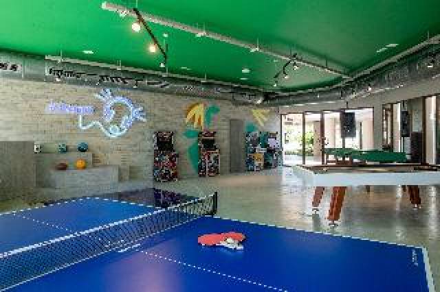 Desportos y Entretenimento