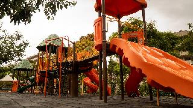 Desportos y Entretenimento