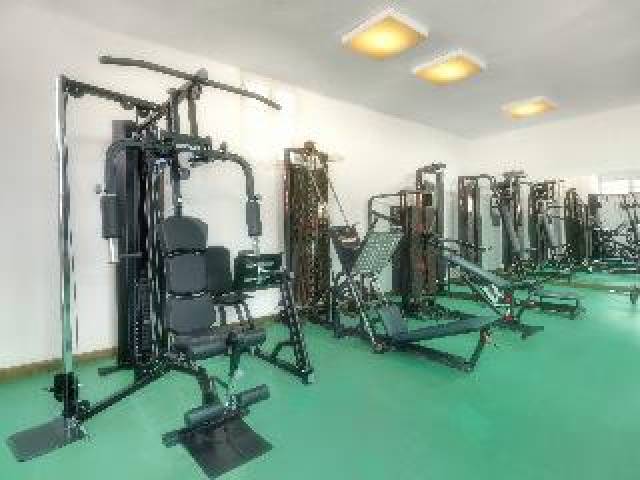 Desportos y Entretenimento