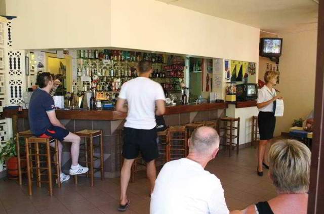 Bar