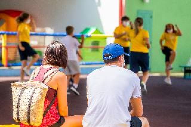 Desportos y Entretenimento