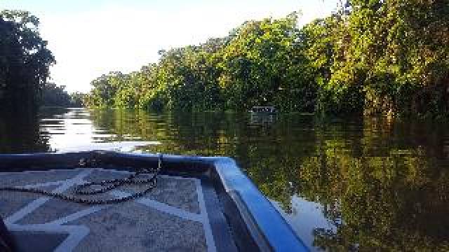 Desportos y Entretenimento