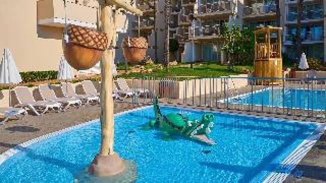 Desportos y Entretenimento