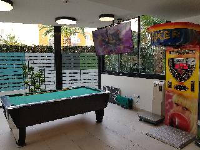 Desportos y Entretenimento