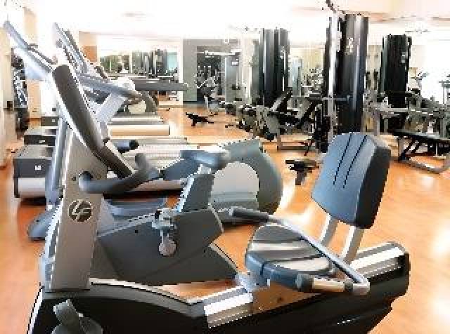 Desportos y Entretenimento