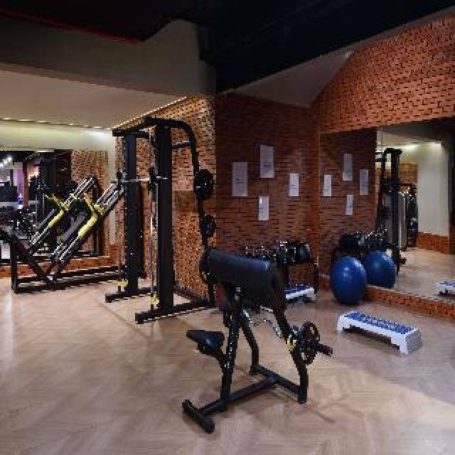 Desportos y Entretenimento