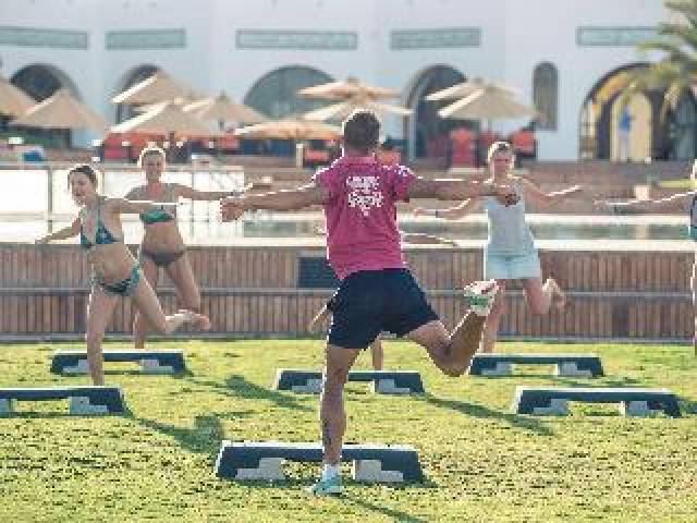 Desportos y Entretenimento