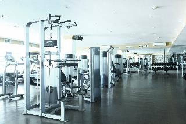Desportos y Entretenimento