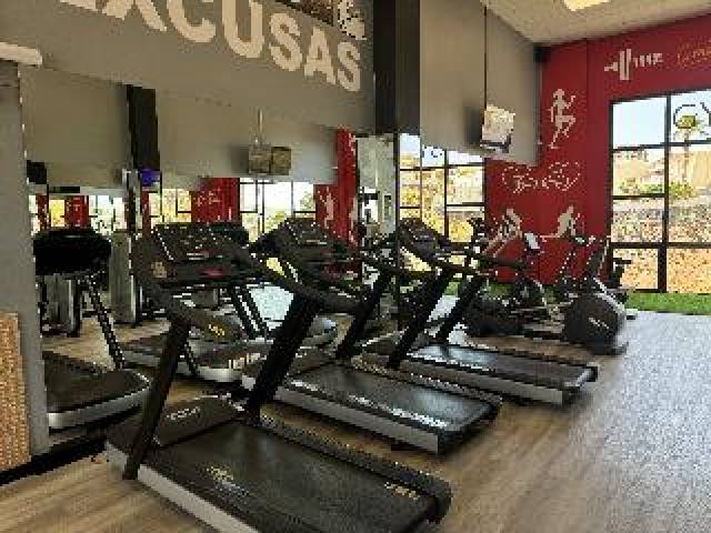 Desportos y Entretenimento