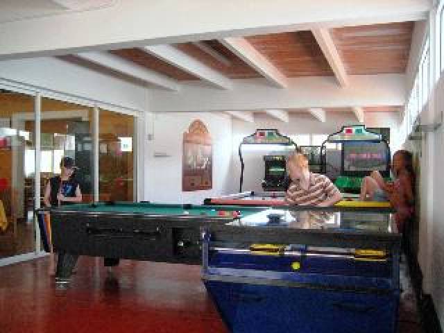Desportos y Entretenimento