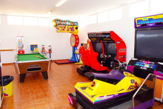 Desportos y Entretenimento