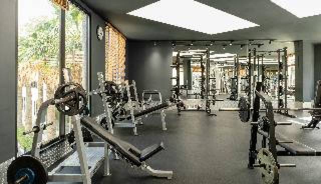 Desportos y Entretenimento