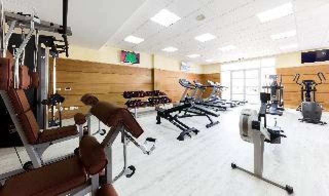 Desportos y Entretenimento