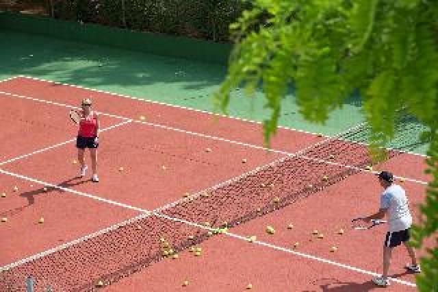 Desportos y Entretenimento