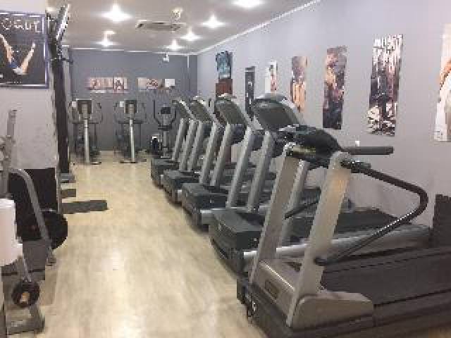 Desportos y Entretenimento