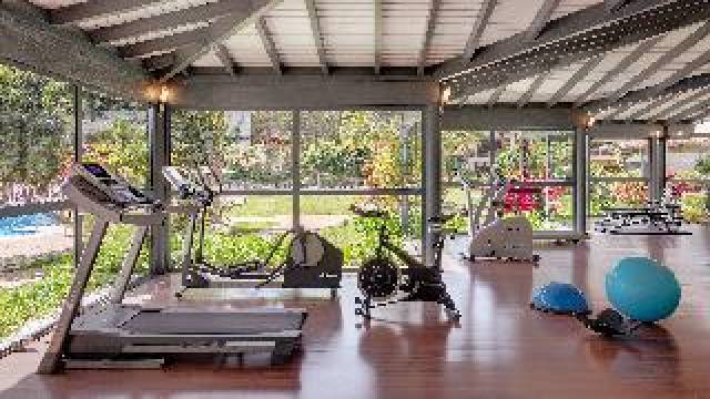 Desportos y Entretenimento