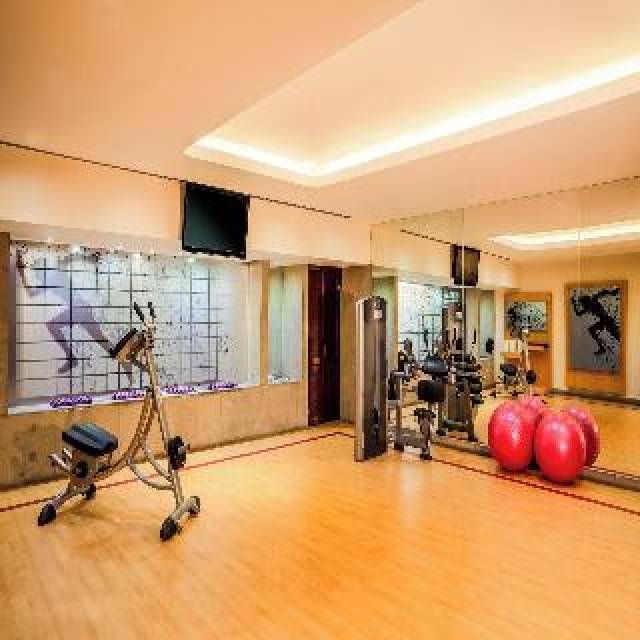 Desportos y Entretenimento