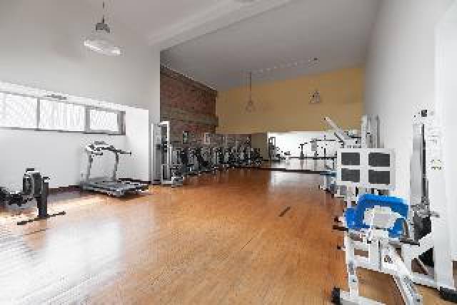 Desportos y Entretenimento
