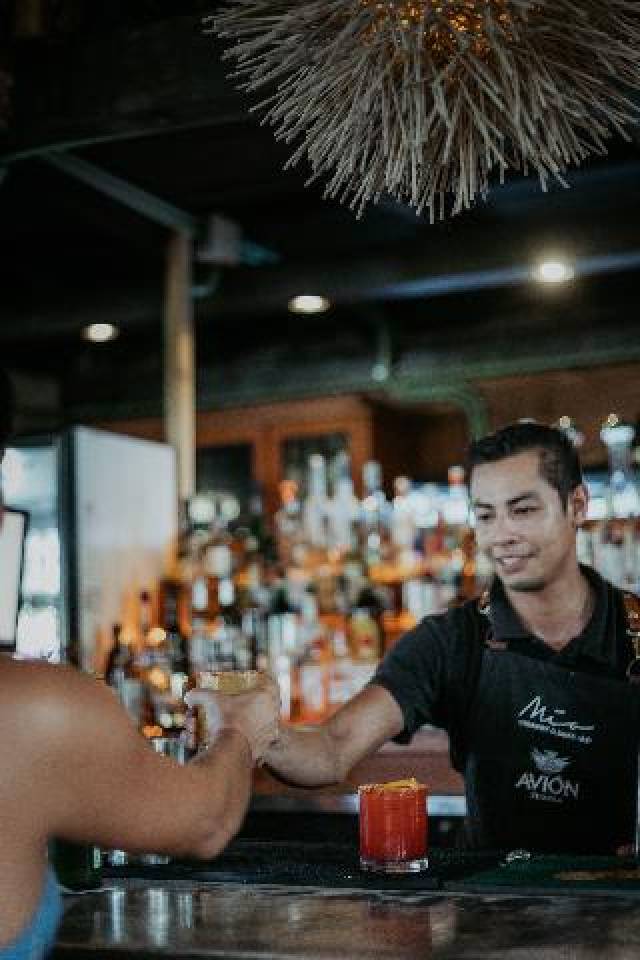 Bar