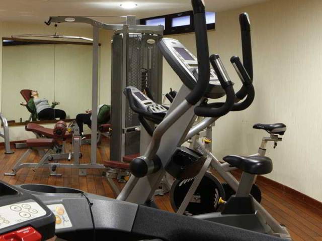 Desportos y Entretenimento