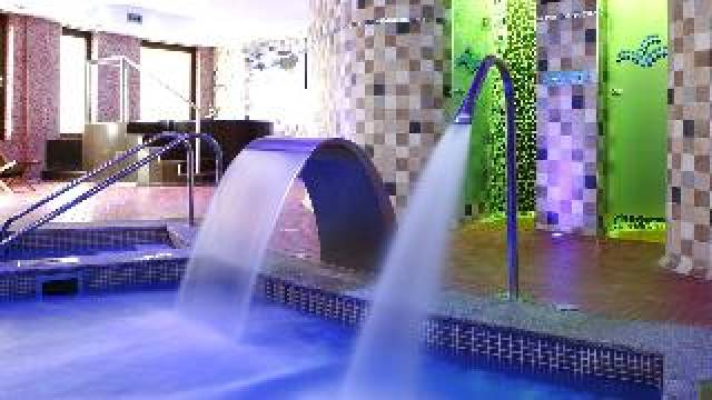 Desportos y Entretenimento