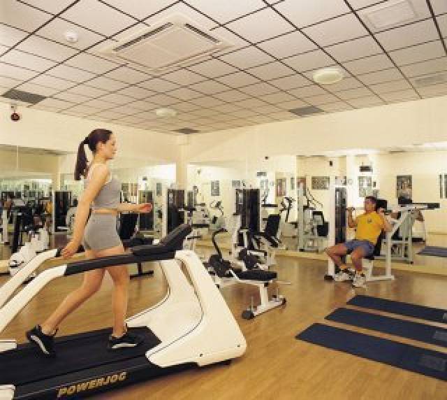 Desportos y Entretenimento