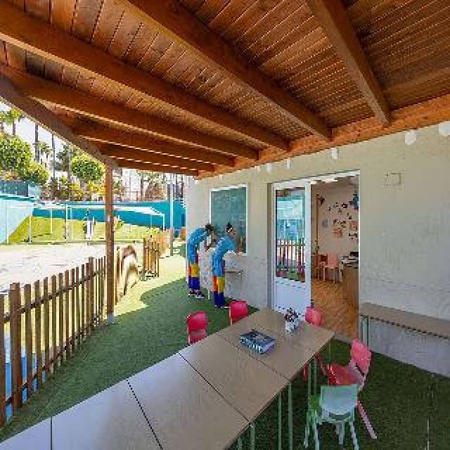 Desportos y Entretenimento
