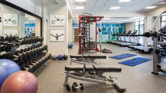 Desportos y Entretenimento
