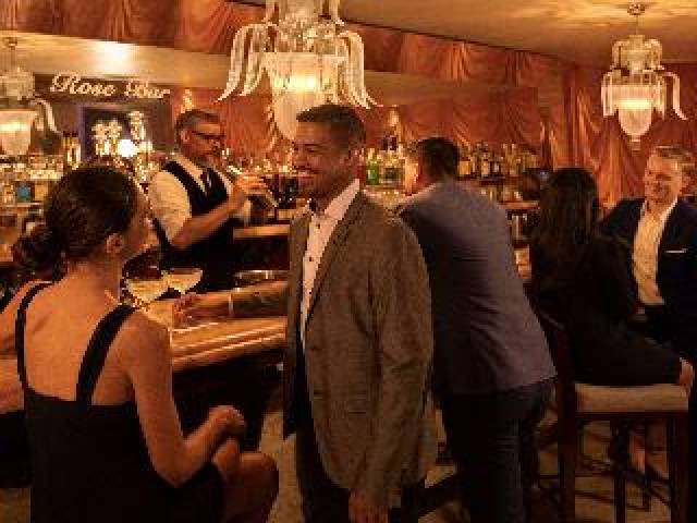 Bar