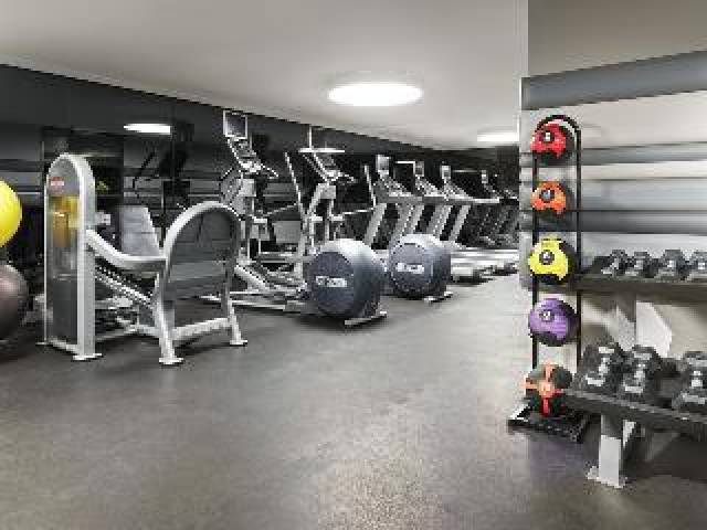 Desportos y Entretenimento
